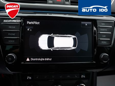 Škoda Superb Combi 2.0 TDI Laurin & Klement 110 kW DSG