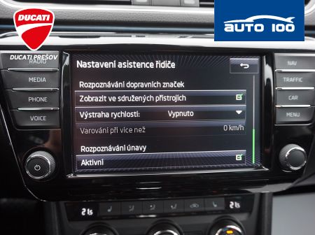 Škoda Superb Combi 2.0 TDI Laurin & Klement 110 kW DSG