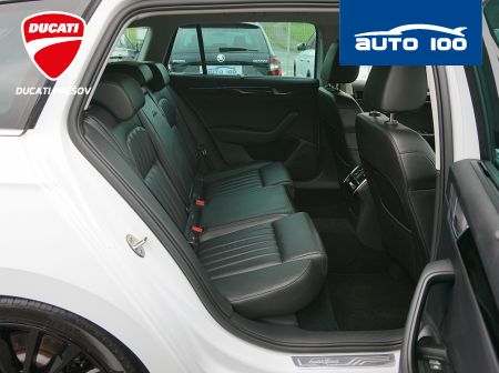 Škoda Superb Combi 2.0 TDI Laurin & Klement 110 kW DSG