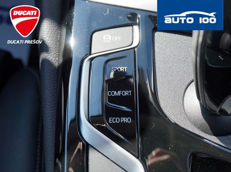 BMW 530d Touring Sportline xDrive 195kW AT8
