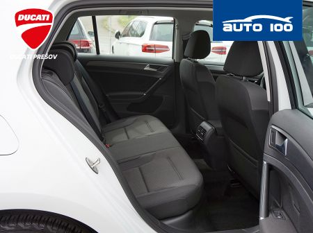 Volkswagen E-Golf 100kW Comfortline AT