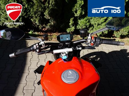 Ducati Streetfighter V2