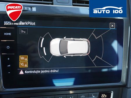 Volkswagen eGolf Comforltine 100kW AT