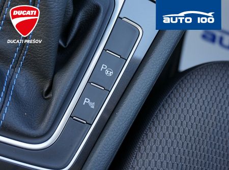 Volkswagen eGolf Comforltine 100kW AT