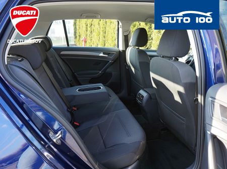 Volkswagen eGolf Comforltine 100kW AT