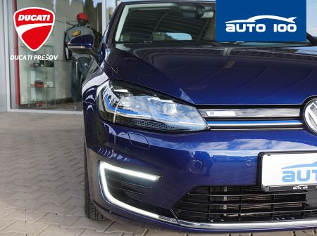 Volkswagen eGolf Comforltine 100kW AT