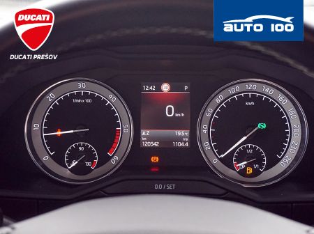 Škoda Superb Combi 2.0 TDI Sportline 4x4 140kW DSG7