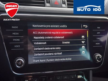 Škoda Superb Combi 2.0 TDI Sportline 4x4 140kW DSG7