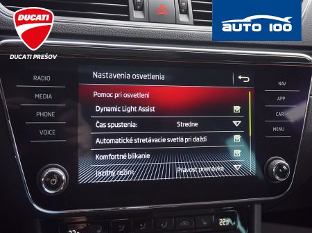 Škoda Superb Combi 2.0 TDI Sportline 4x4 140kW DSG7