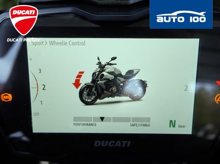 Ducati Diavel V4 black