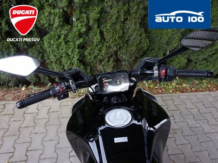 Ducati Diavel V4 black