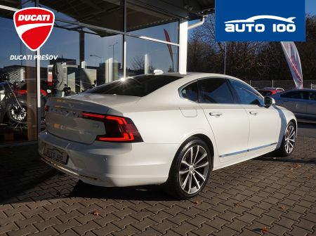 Volvo S90 2.0 T8 PHEV 4x4 AT8