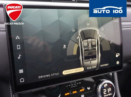Jaguar F-PACE 3.0 HSE 221kw 4x4 AT-8