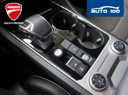 Volkswagen Touareg R-Line 4x4 3.0 TDI 170kW  Tiptronic-8