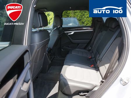 Volkswagen Touareg R-Line 4x4 3.0 TDI 170kW  Tiptronic-8