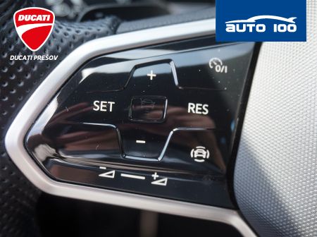 Volkswagen Touareg R-Line 4x4 3.0 TDI 170kW  Tiptronic-8