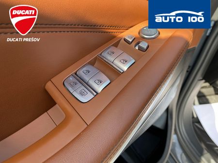 BMW X7 M50i 390KW 4x4
