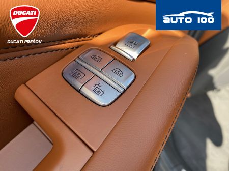 BMW X7 M50i 390KW 4x4