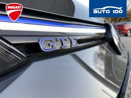 Volkswagen Golf GTE 1.4 180KW