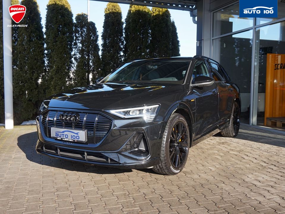 Audi e-tron S line quattro 50 electric 230kW "Black Edition"
