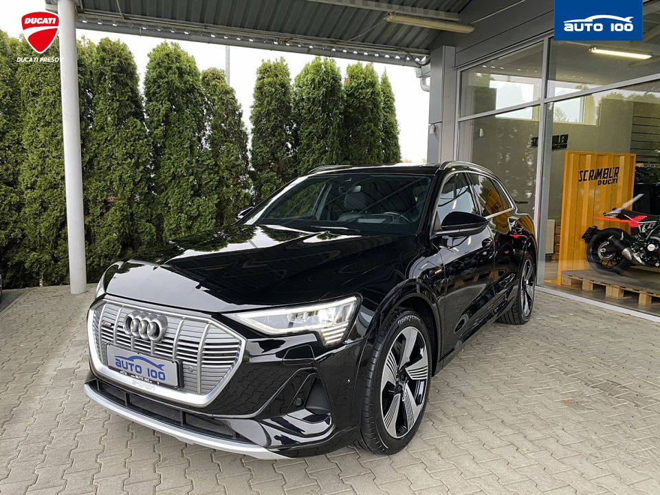 Audi e-tron S line quattro 55 electric 300kW