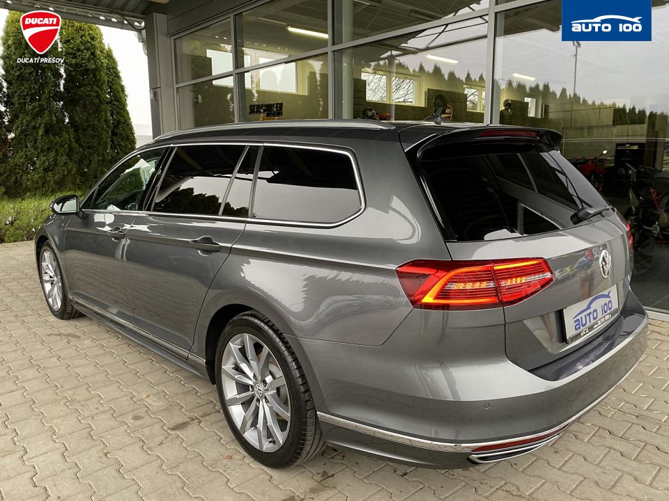 Volkswagen Passat Variant 2.0 TDI Highline 4Motion DSG-6 140 kW