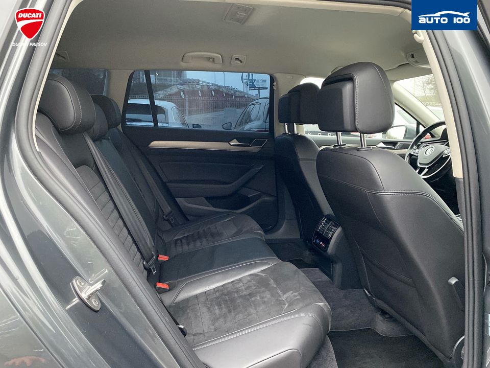 Volkswagen Passat Variant 2.0 TDI Highline 4Motion DSG-6 140 kW