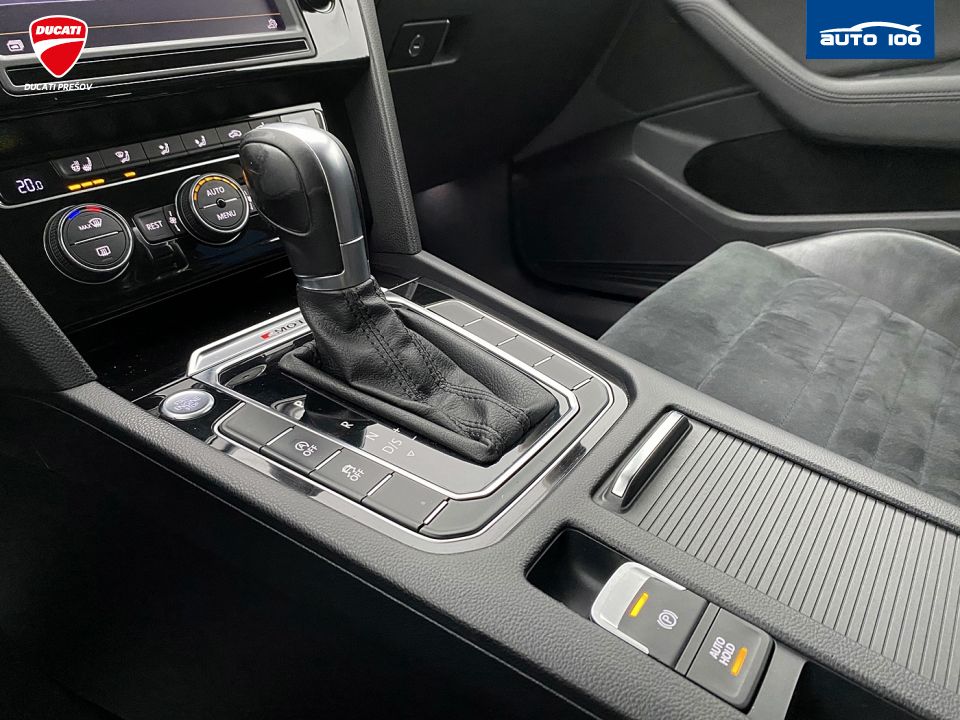 Volkswagen Passat Variant 2.0 TDI Highline 4Motion DSG-6 140 kW