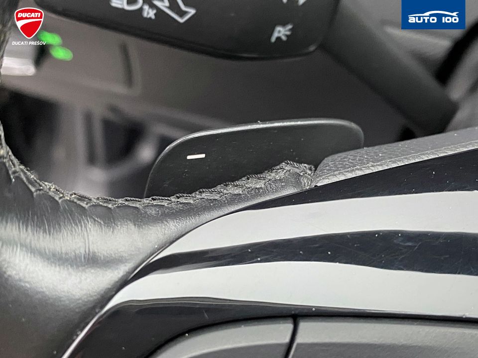 Volkswagen Passat Variant 2.0 TDI Highline 4Motion DSG-6 140 kW