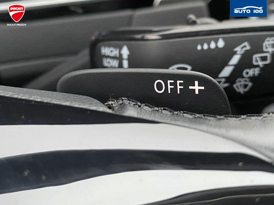 Volkswagen Passat Variant 2.0 TDI Highline 4Motion DSG-6 140 kW