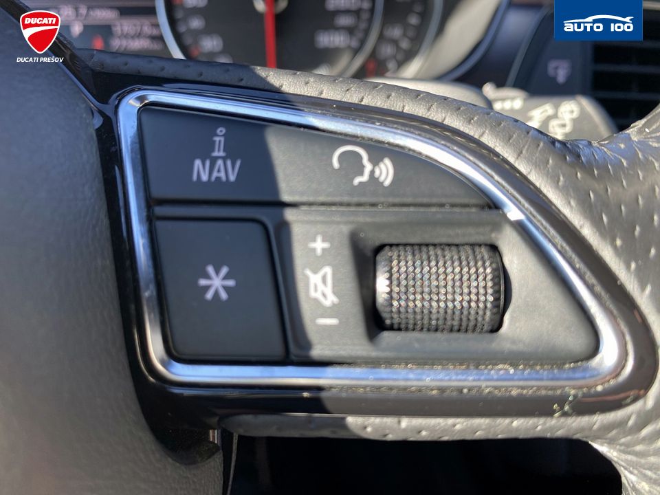 Audi A6 Avant 3.0 TDI Quattro S-line 150 kW AT7