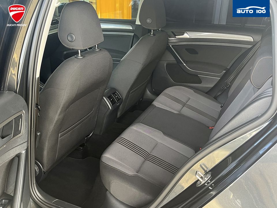 Volkswagen Golf Variant 2.0 TDI Comfortline 110 kW DSG