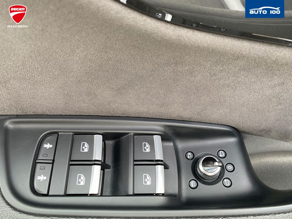 Audi Q7 3.0 TDI S-line Quattro 210kW AT8 7-miest