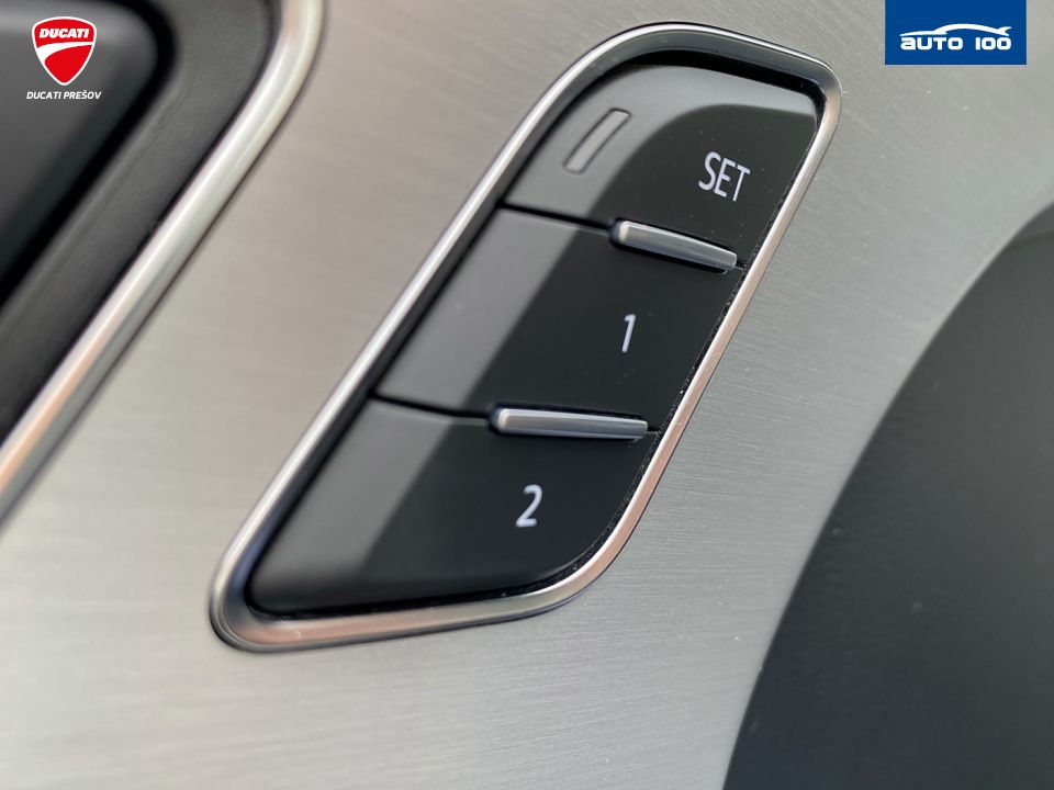 Audi Q7 3.0 TDI S-line Quattro 210kW AT8 7-miest