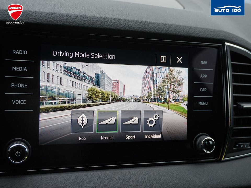 Škoda Karoq 1.5 TSI Sportline 110kW DSG7