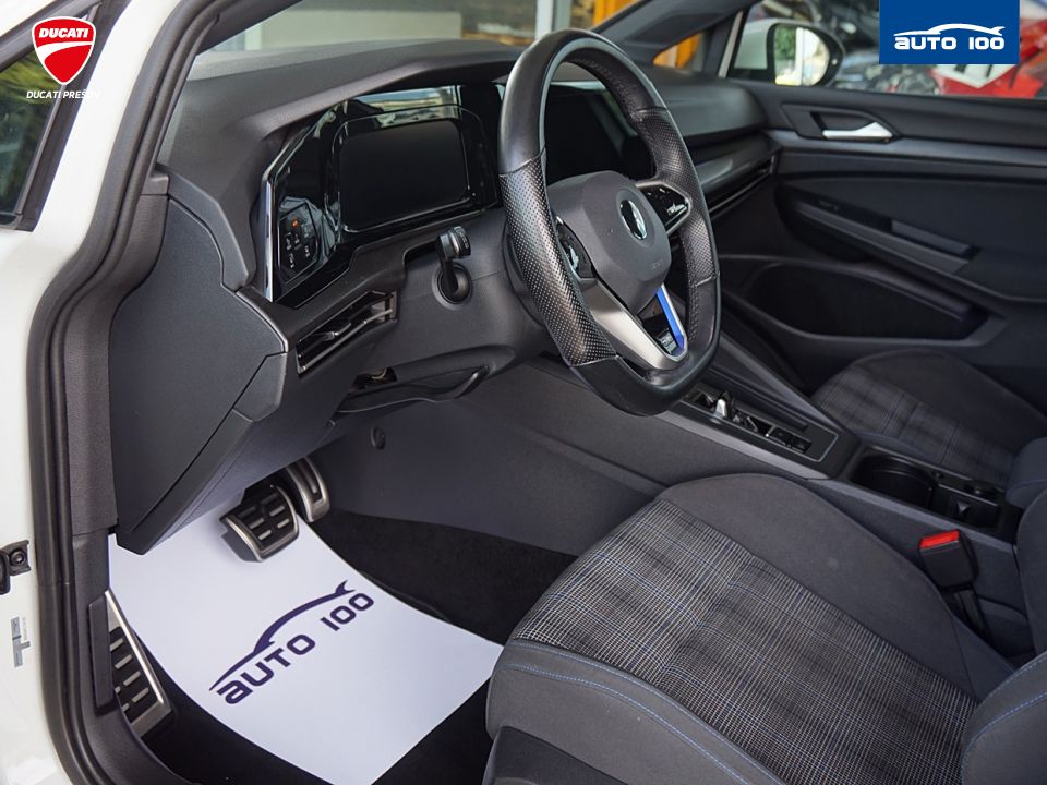 Volkswagen Golf 1.4 TSI GTE Hybrid 180kW DSG