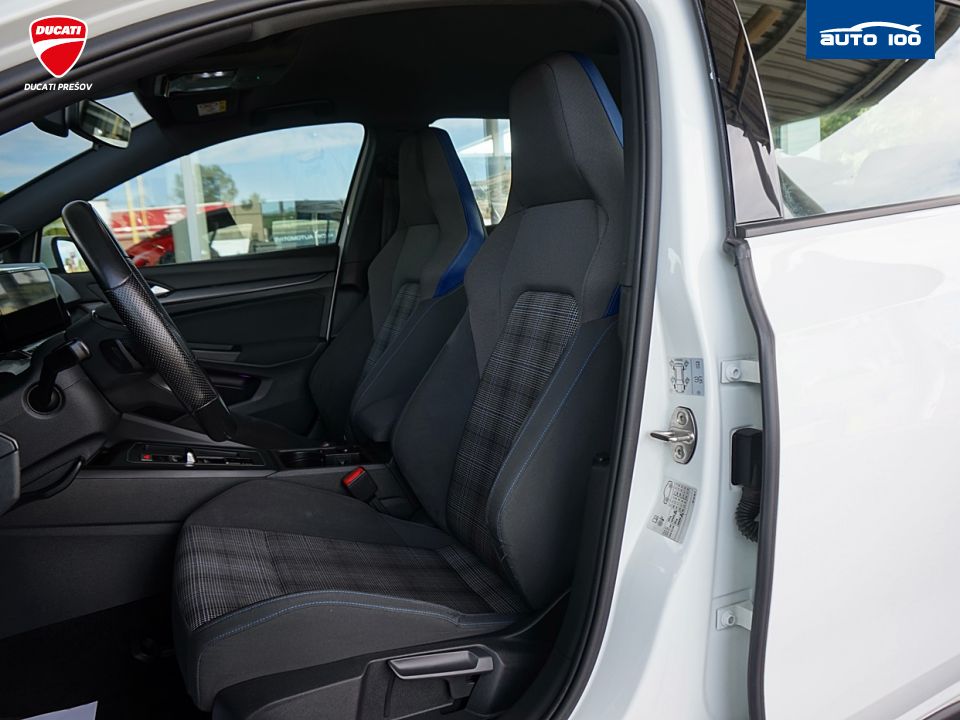 Volkswagen Golf 1.4 TSI GTE Hybrid 180kW DSG