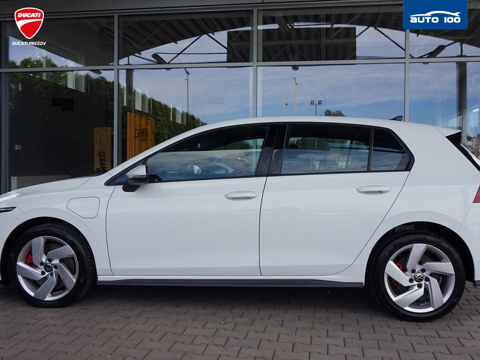Volkswagen Golf 1.4 TSI GTE Hybrid 180kW DSG