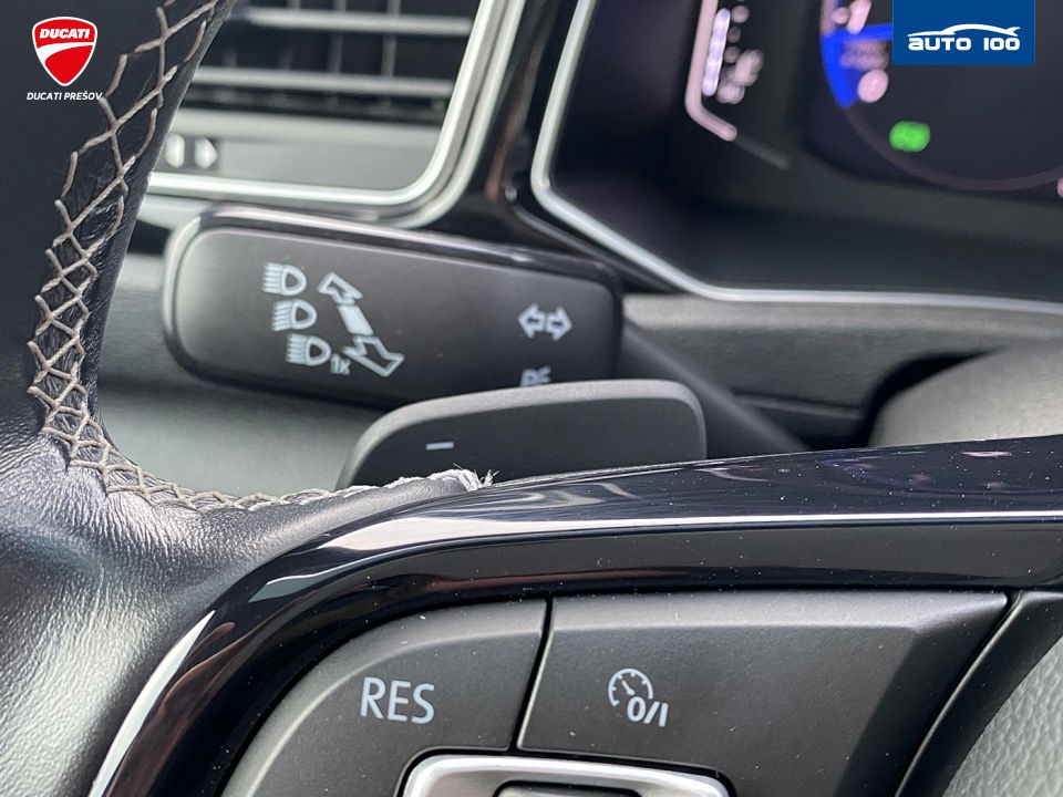 Volkswagen T-Roc 2.0 TSI R 4-Motion 221kW DSG7