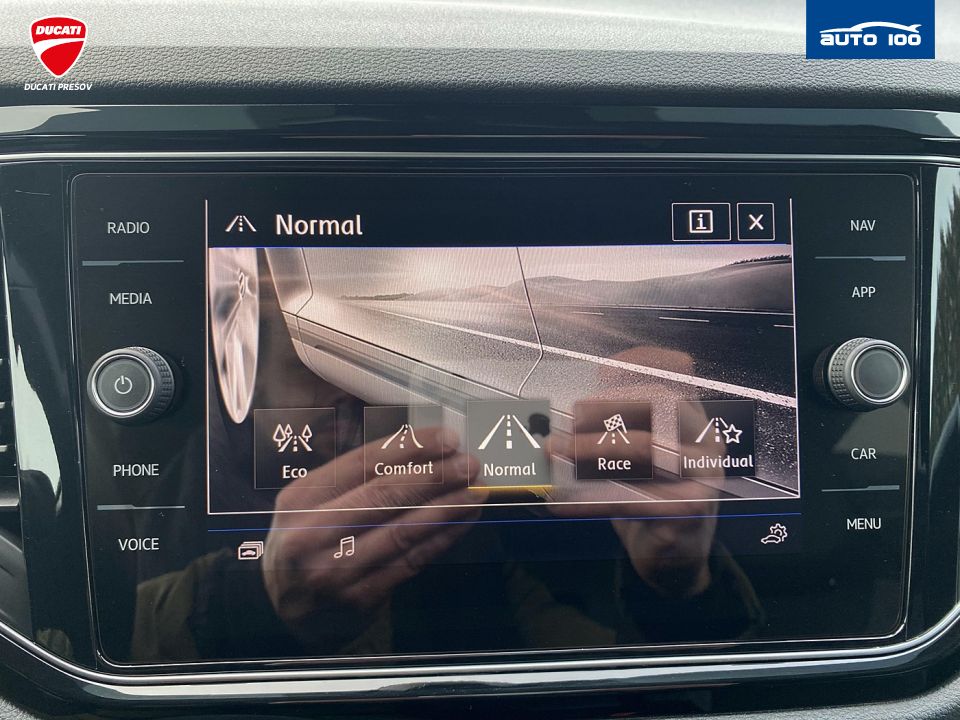 Volkswagen T-Roc 2.0 TSI R 4-Motion 221kW DSG7