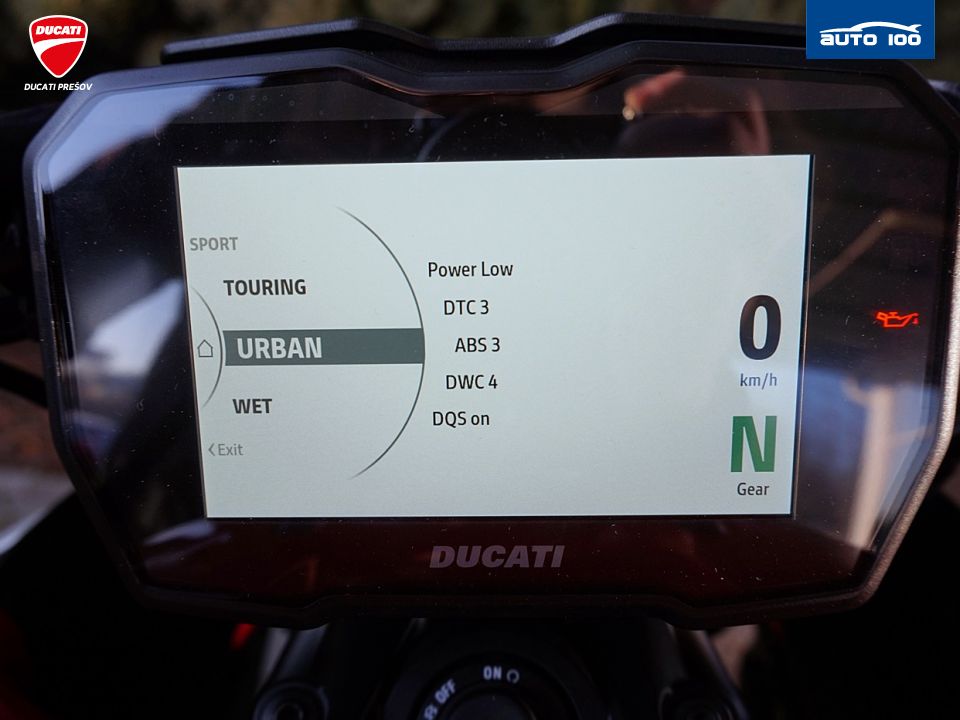 Ducati Diavel V4 red  Akrapovic