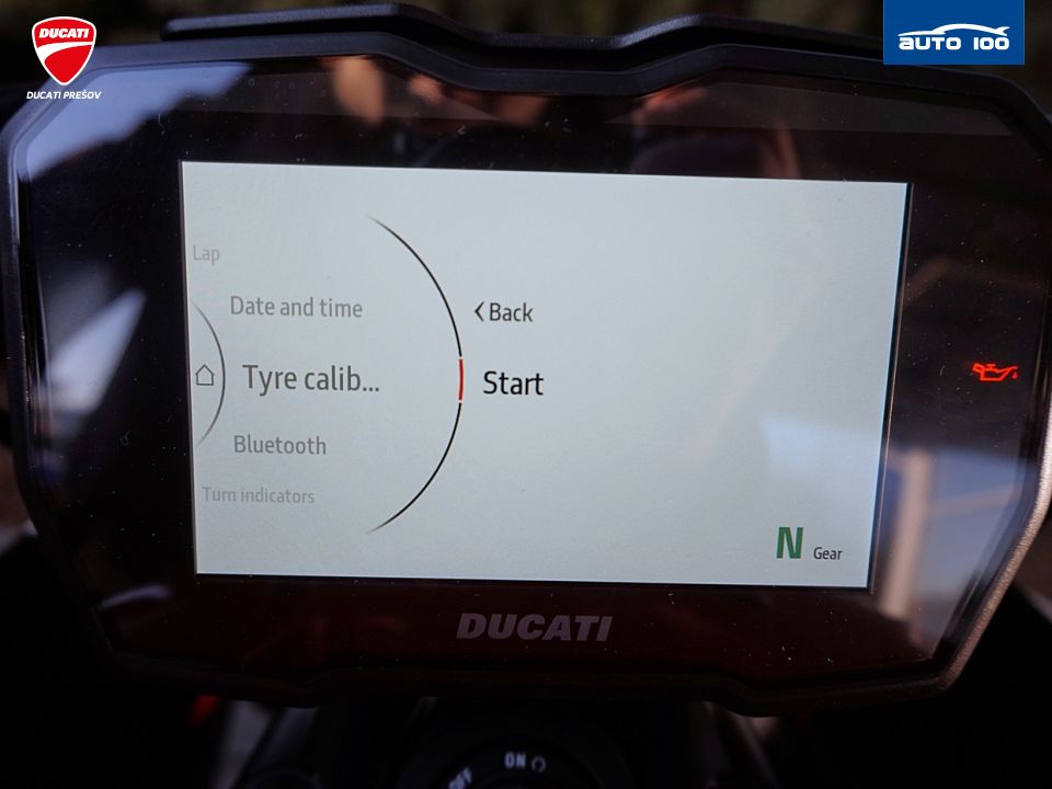 Ducati Diavel V4 red  Akrapovic