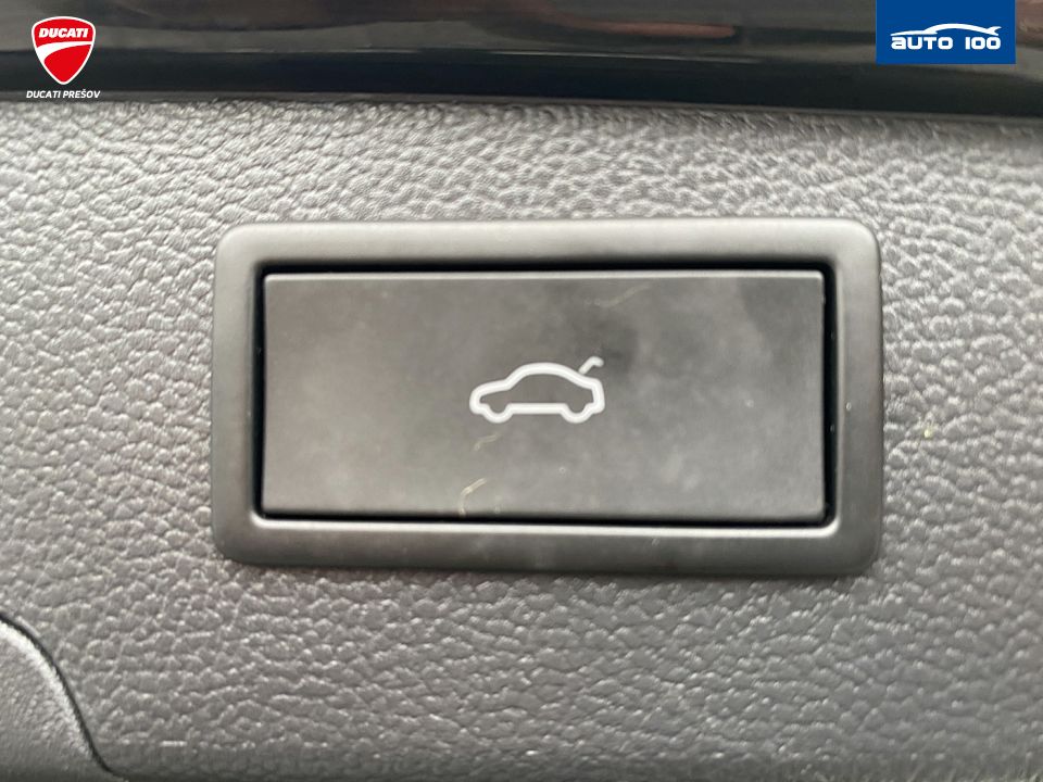 Volkswagen Passat Variant Elegance 2.0 TDI 110kW  DSG-7