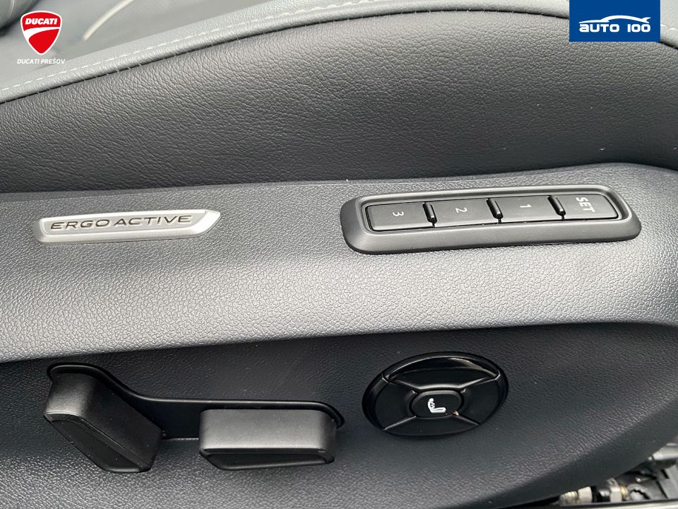 Volkswagen Passat Variant Elegance 2.0 TDI 110kW  DSG-7