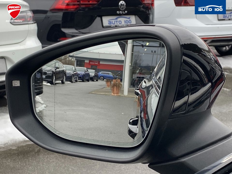 Volkswagen Passat Variant Elegance 2.0 TDI 110kW  DSG-7