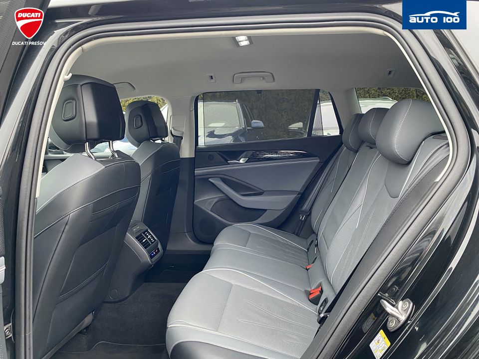 Volkswagen Passat Variant Elegance 2.0 TDI 110kW  DSG-7