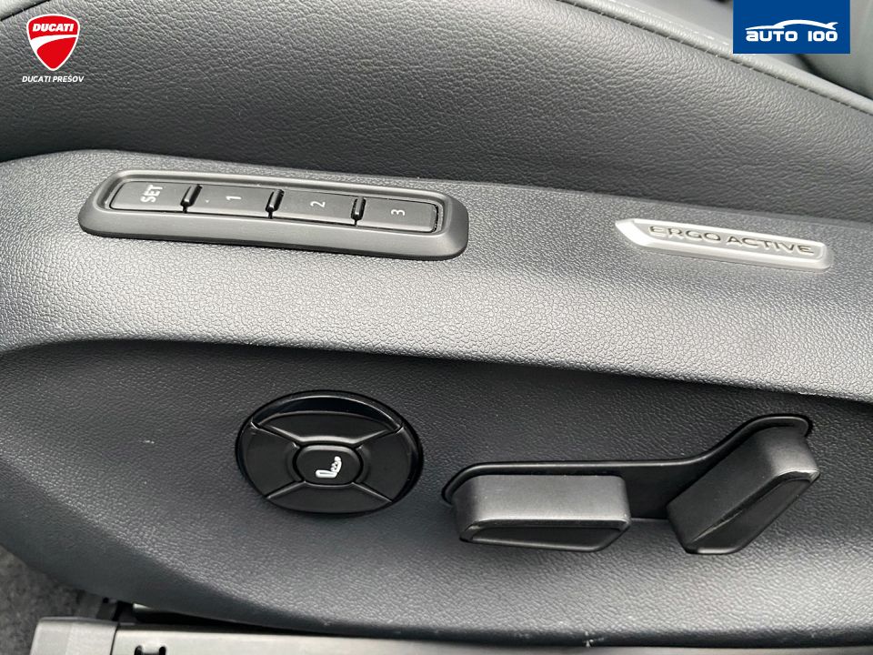 Volkswagen Passat Variant Elegance 2.0 TDI 110kW  DSG-7