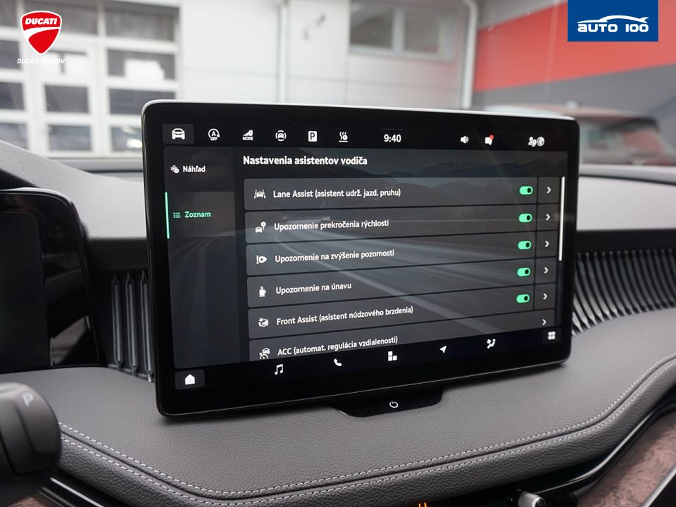 Škoda Superb Estate Laurin & Klement 2.0 TDI 4x4 142kW DSG-7