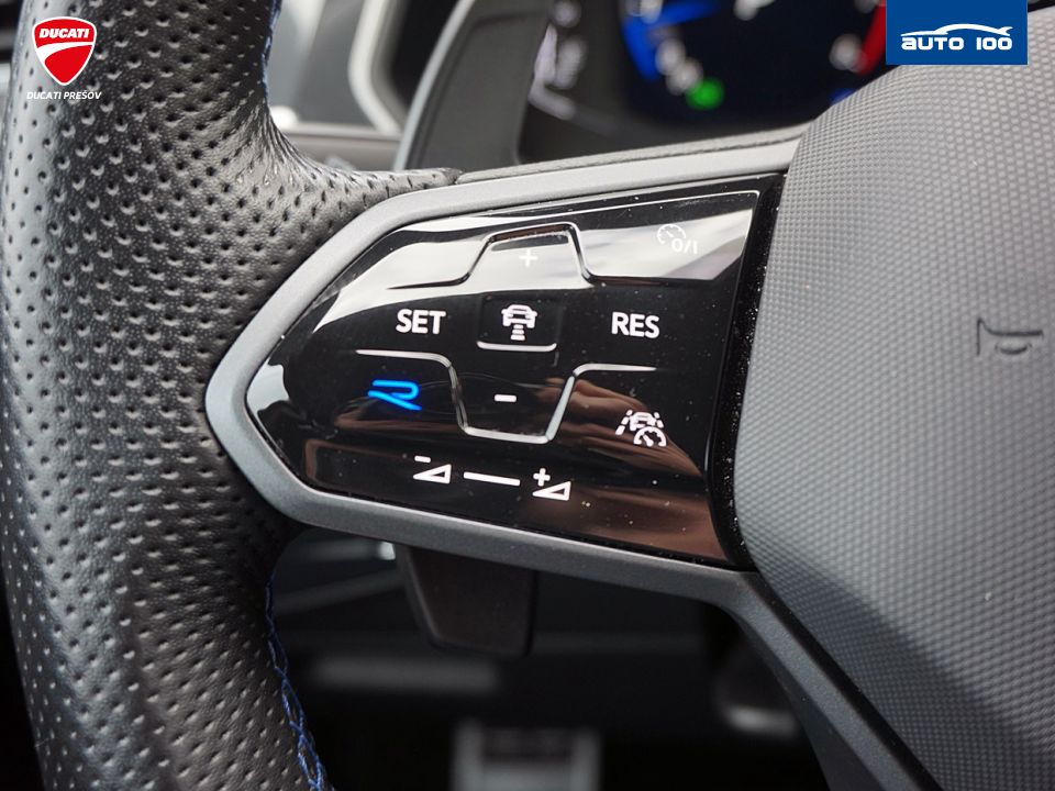 Volkswagen Tiguan R 4-Motion 2.0 TSI 235kW DSG-7