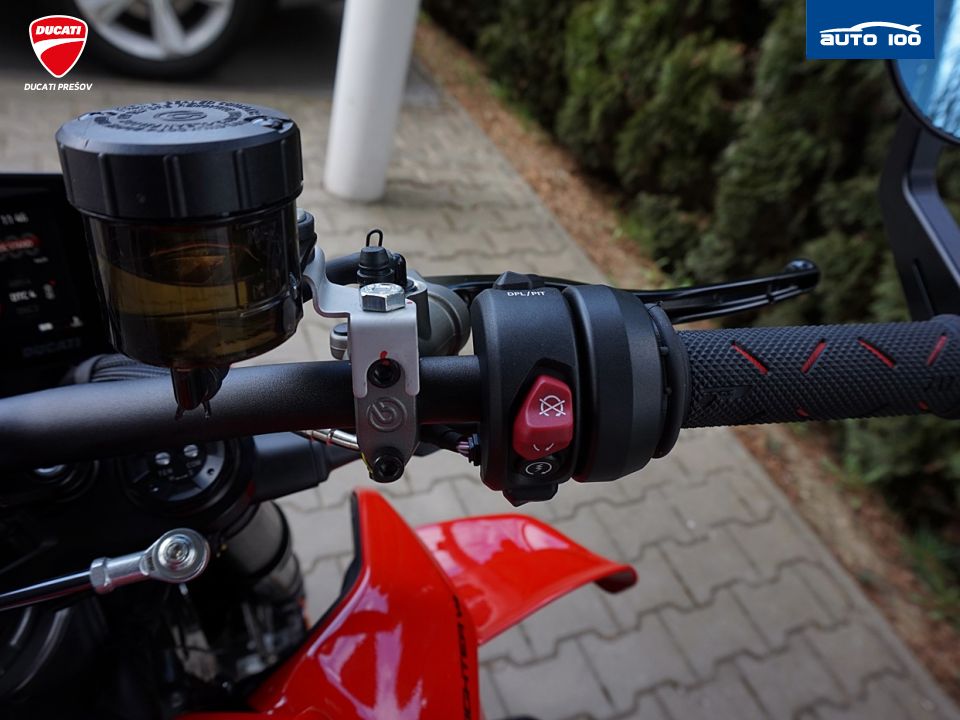 Ducati Streetfighter V4